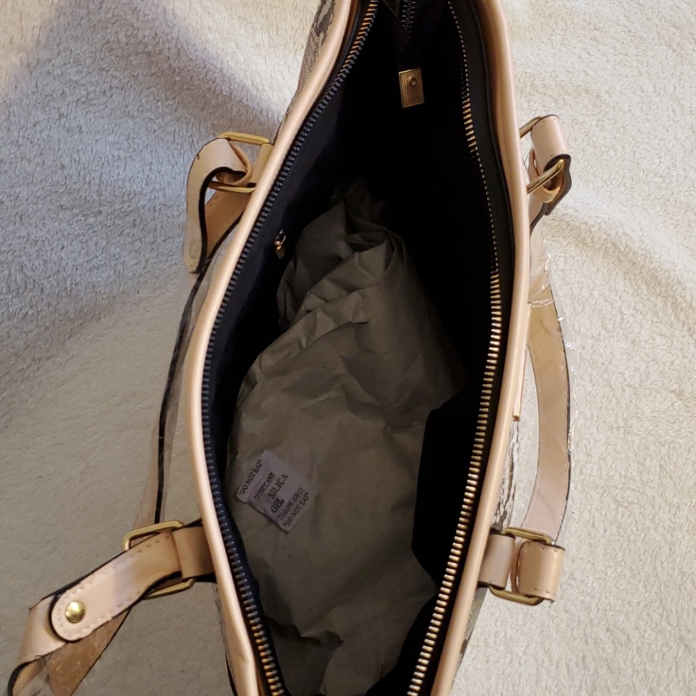 NWT Faux Snakeskin Tote . LG Handbag - Picture 7 of 16